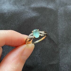 10k Blue Topaz and Diamond Birthstone Gold Ring size 7